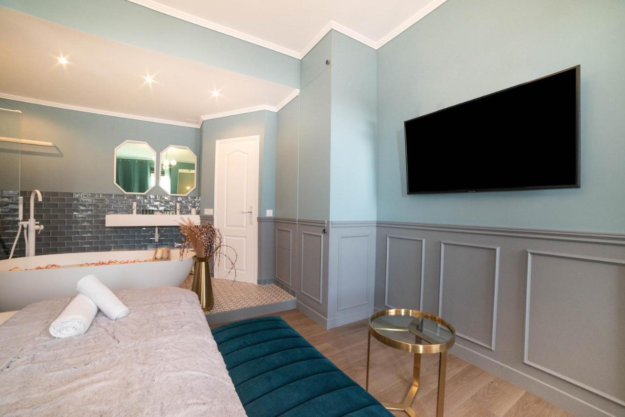 Appartement The Parisian Blue Eiffel Tower Parijs